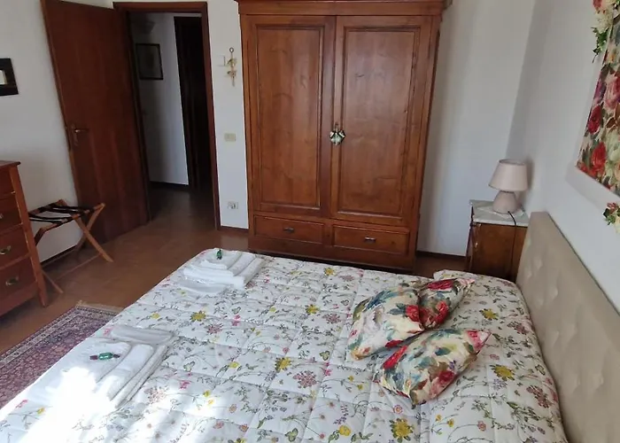 Da Riki Con Vista Sulle Colline Toscane アパート